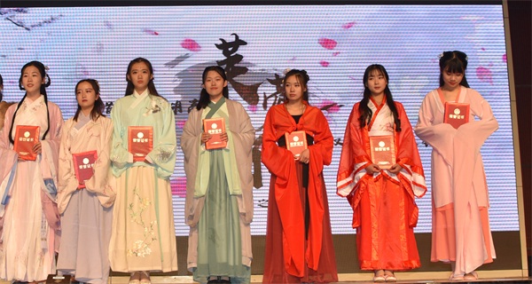 DSC_0952_看图王.jpg DSC_0952_看图王.jpg