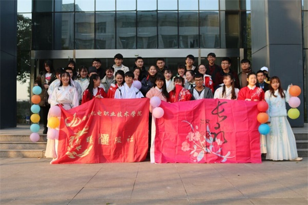 QQ图片20171226214708.jpg QQ图片20171226214708.jpg