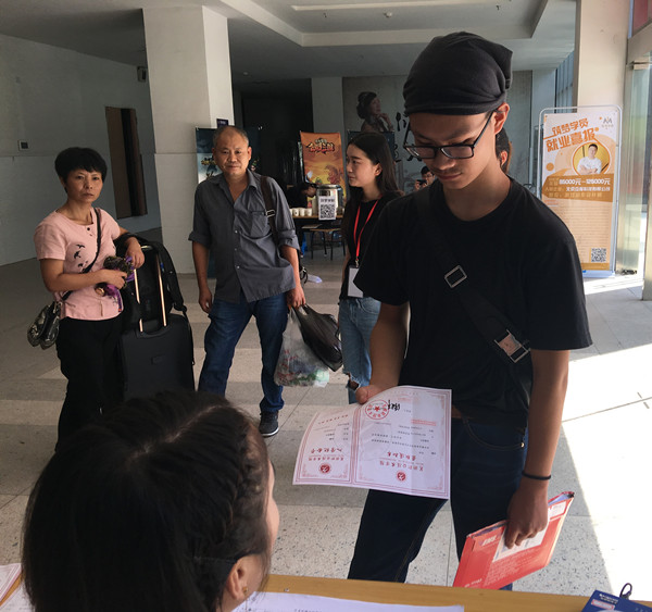 img_1605_副本.jpg img_1605_副本.jpg