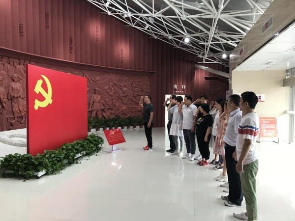 IMG_0975.JPG IMG_0975.JPG