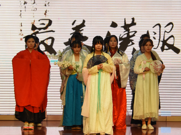 QQ截图20151203231031_副本.png QQ截图20151203231031_副本.png