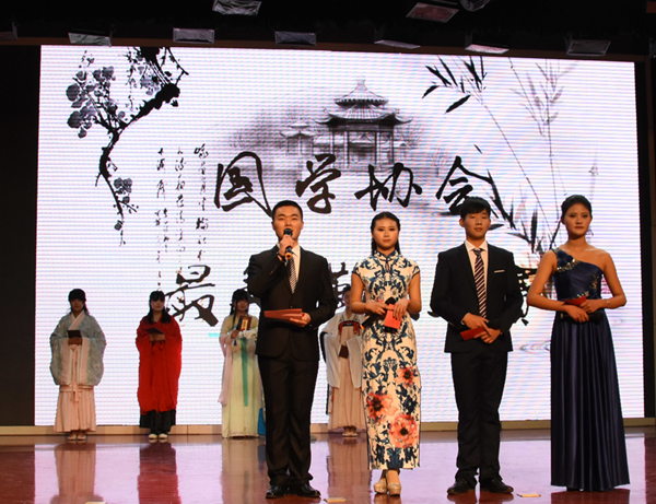 QQ截图20151203230811_副本.png QQ截图20151203230811_副本.png